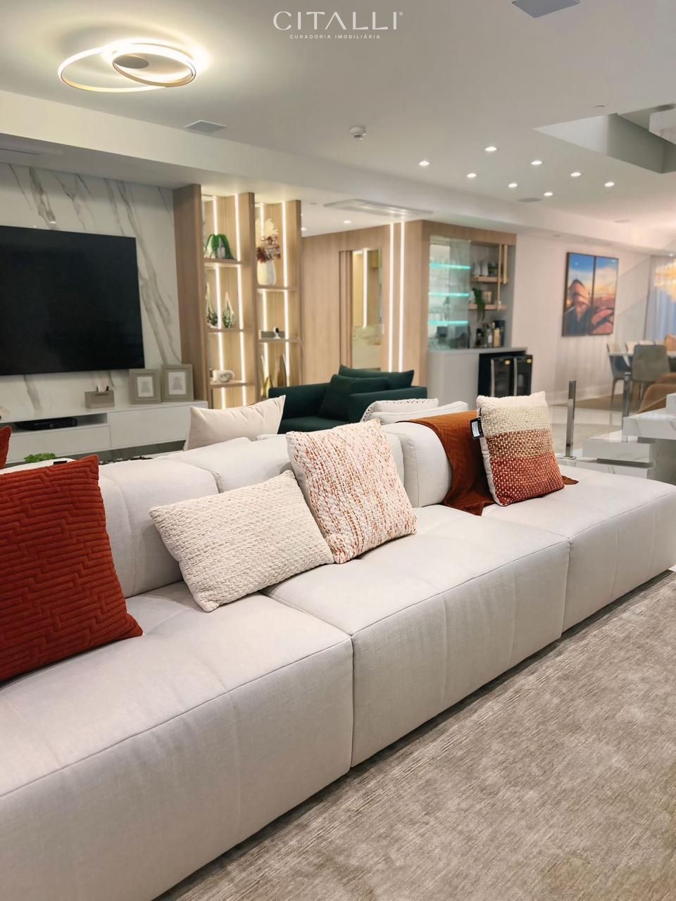 Apartamento Duplex Mobiliado com 7 suítes Yachthouse Balneário Camboiriú - Foto 5