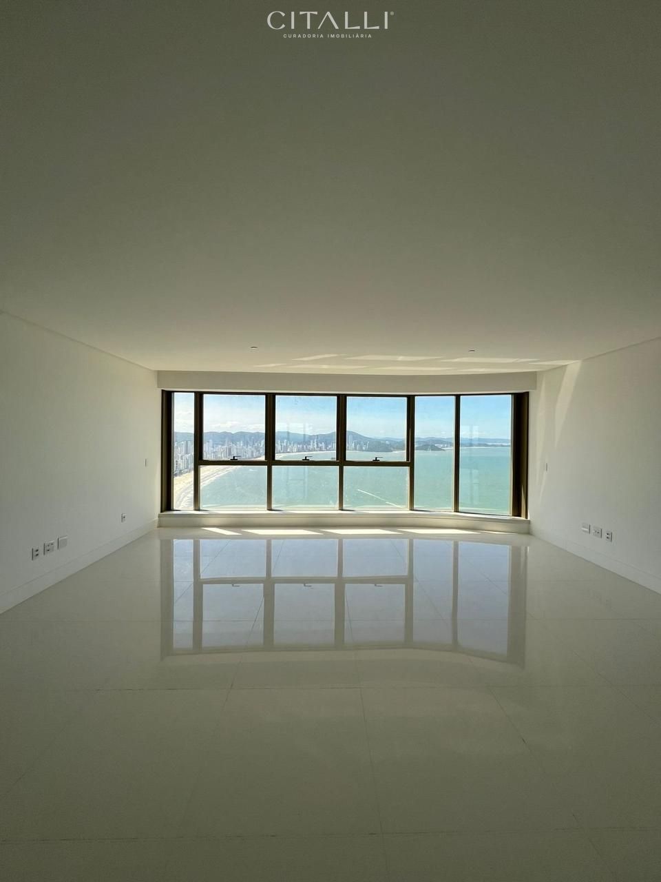 Apartamento no Edifício Yachthouse em Balneário Camboriú com 261 m² - Foto 3