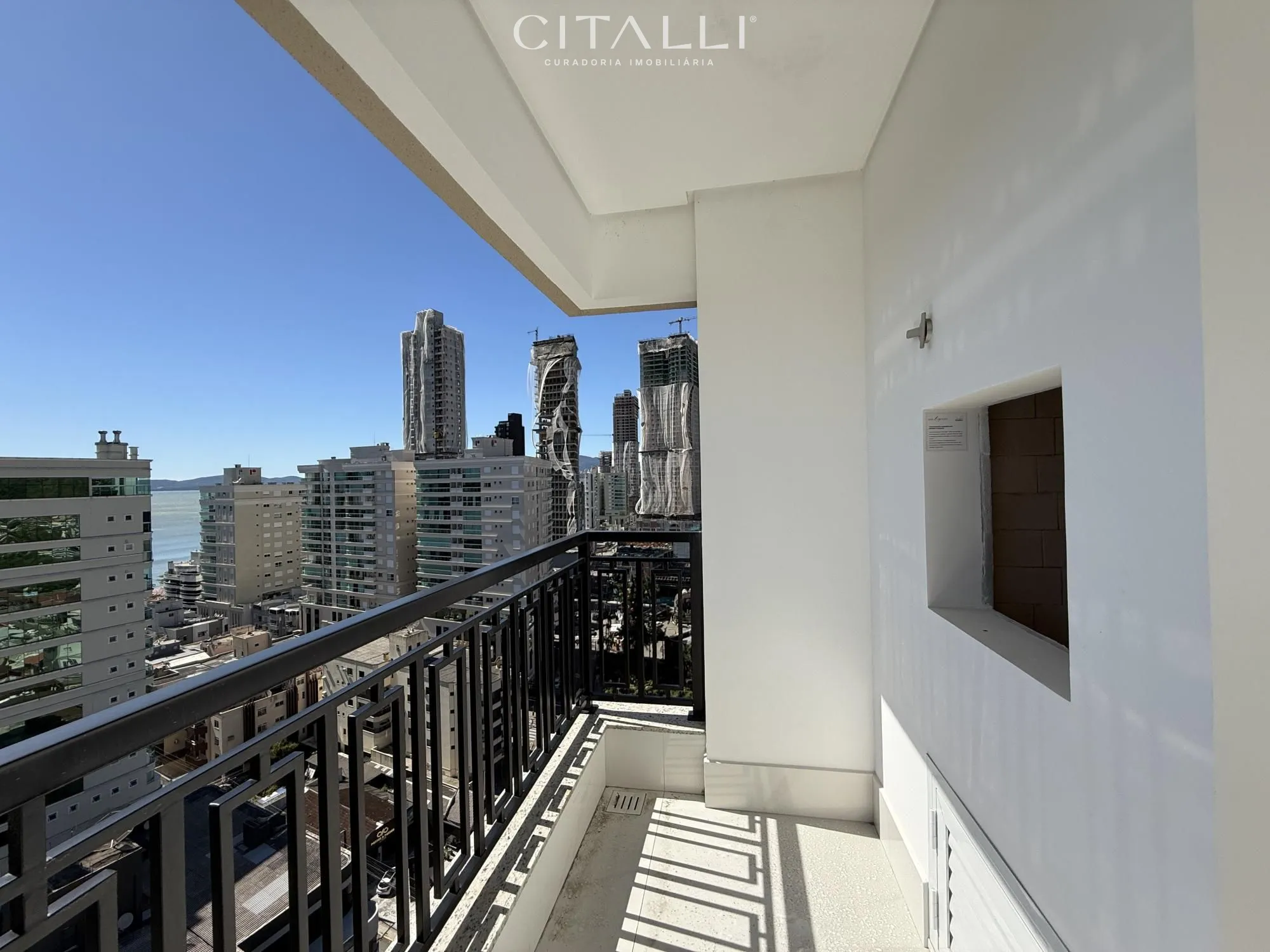 Apartamento novo no Edifício San Lorenzo em Itapema com 160 m² - Foto 4