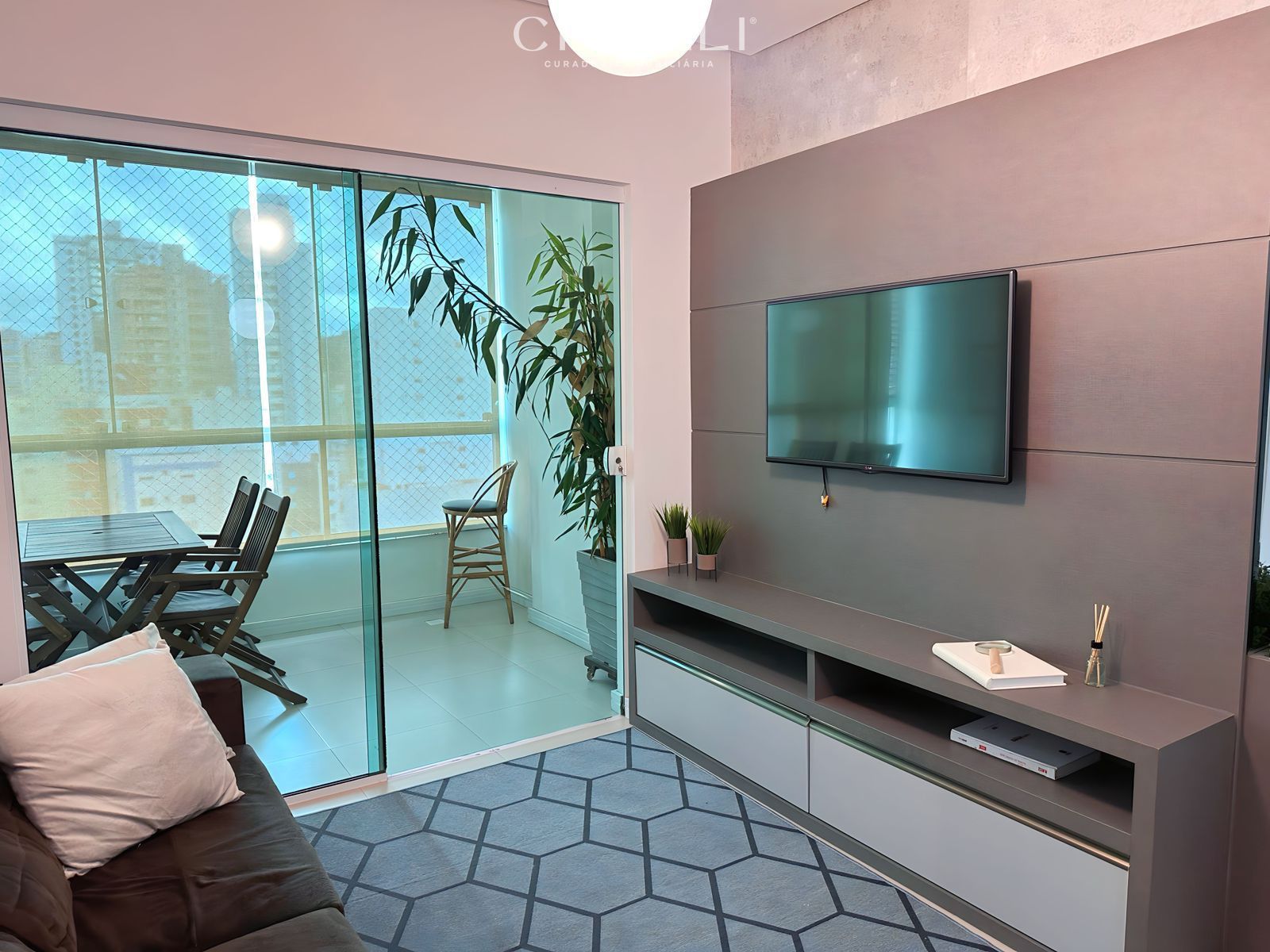 Apartamento com 02 dormitórios no Edifício Barra Norte em Balneário Camboriú - Foto 1