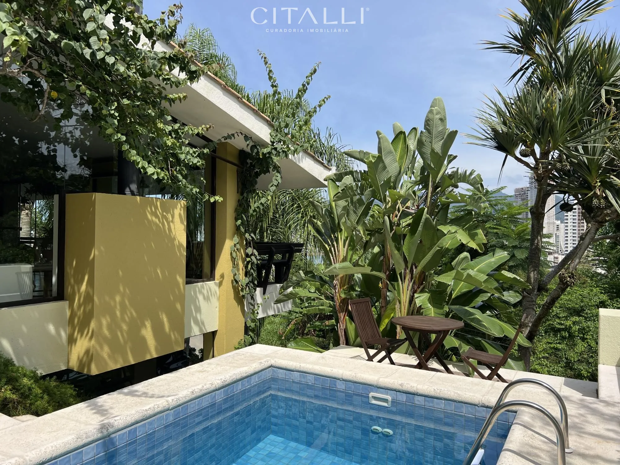 CASA MARAVILHOSA NO CANTO DA PRAIA EM ITAPEMA - Foto 2