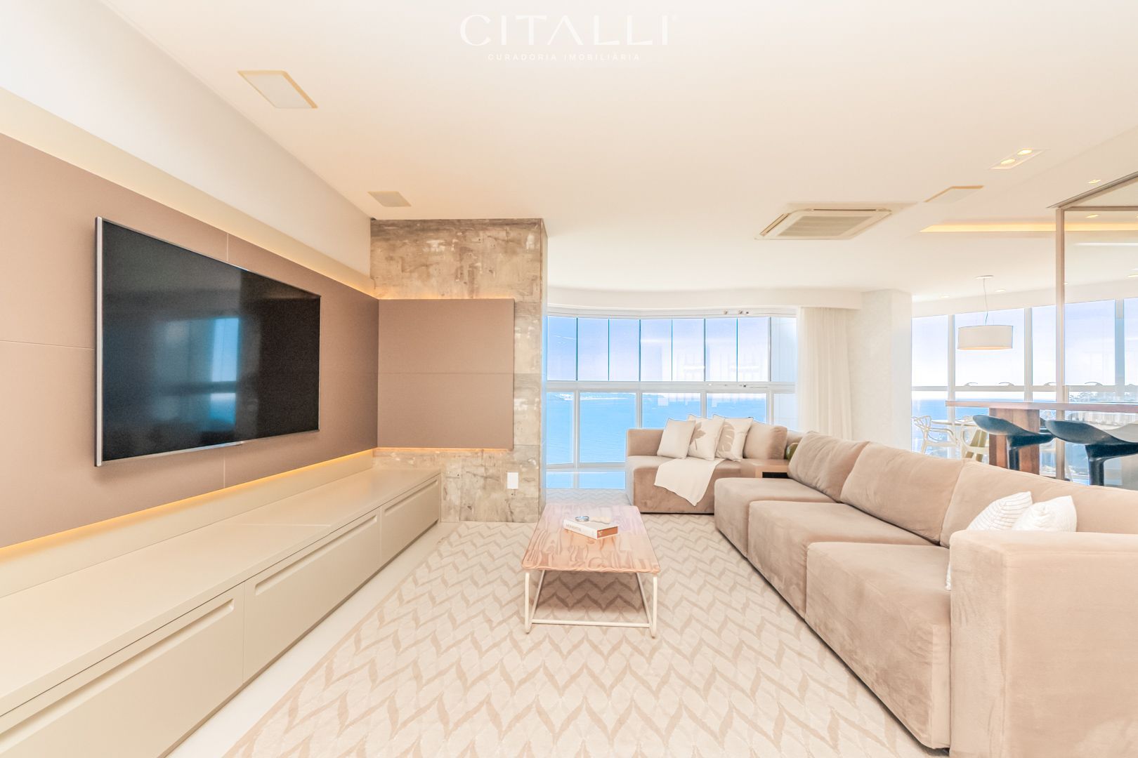Apartamento no Edifício Ibiza Towers em Balneário Camboriú com 238 m² - Foto 1