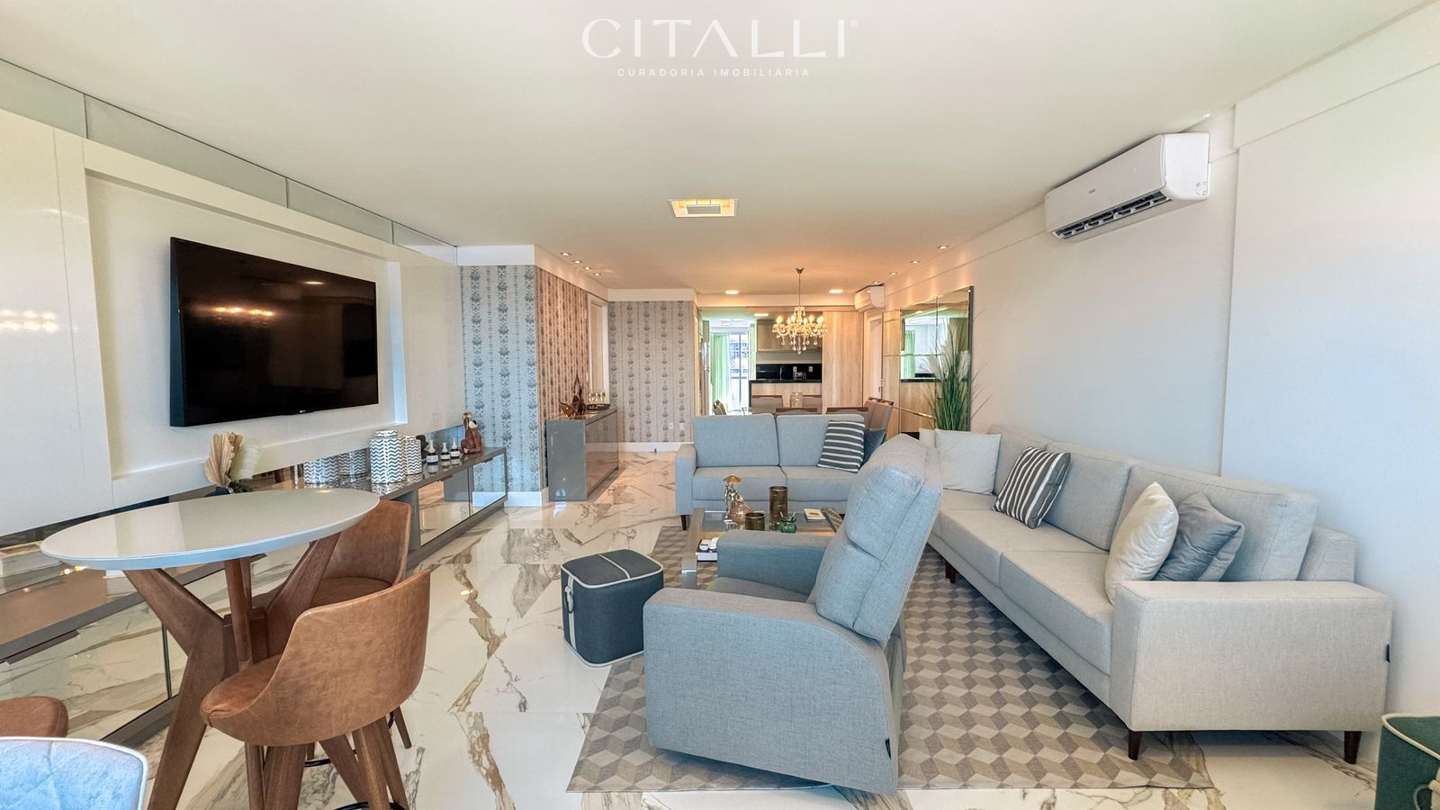 Apartamento mobiliado no Edifício Saveiro em Balneário Camboriú com 182 m² - Foto 3