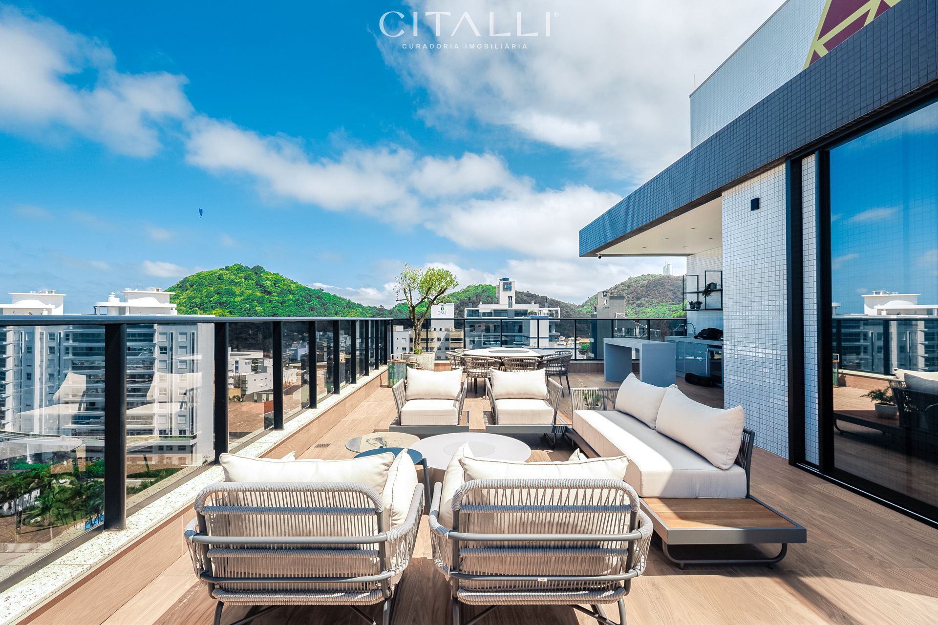 Cobertura Triplex no Edifício Brava Palace Residence em Itajaí com 430 m² - Foto 3