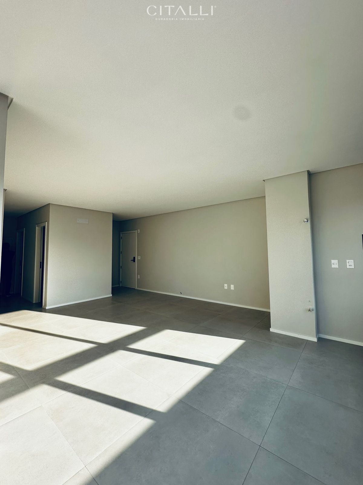 Apartamento 3 suítes no La Joie em Meia Praia Itapema - Foto 3