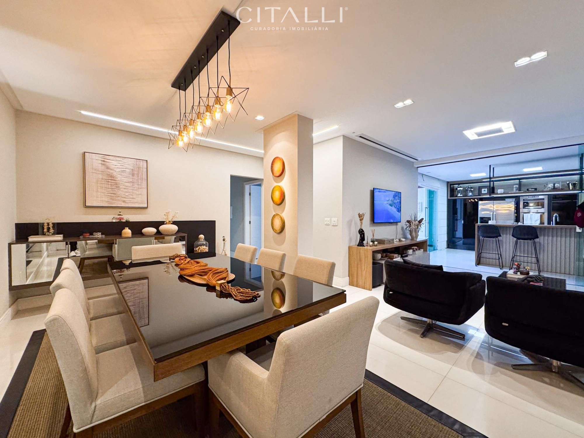 Apartamento Garden no Chateau Versailles em Balneário Camboriú, 03 quartos, 177m² - Foto 1