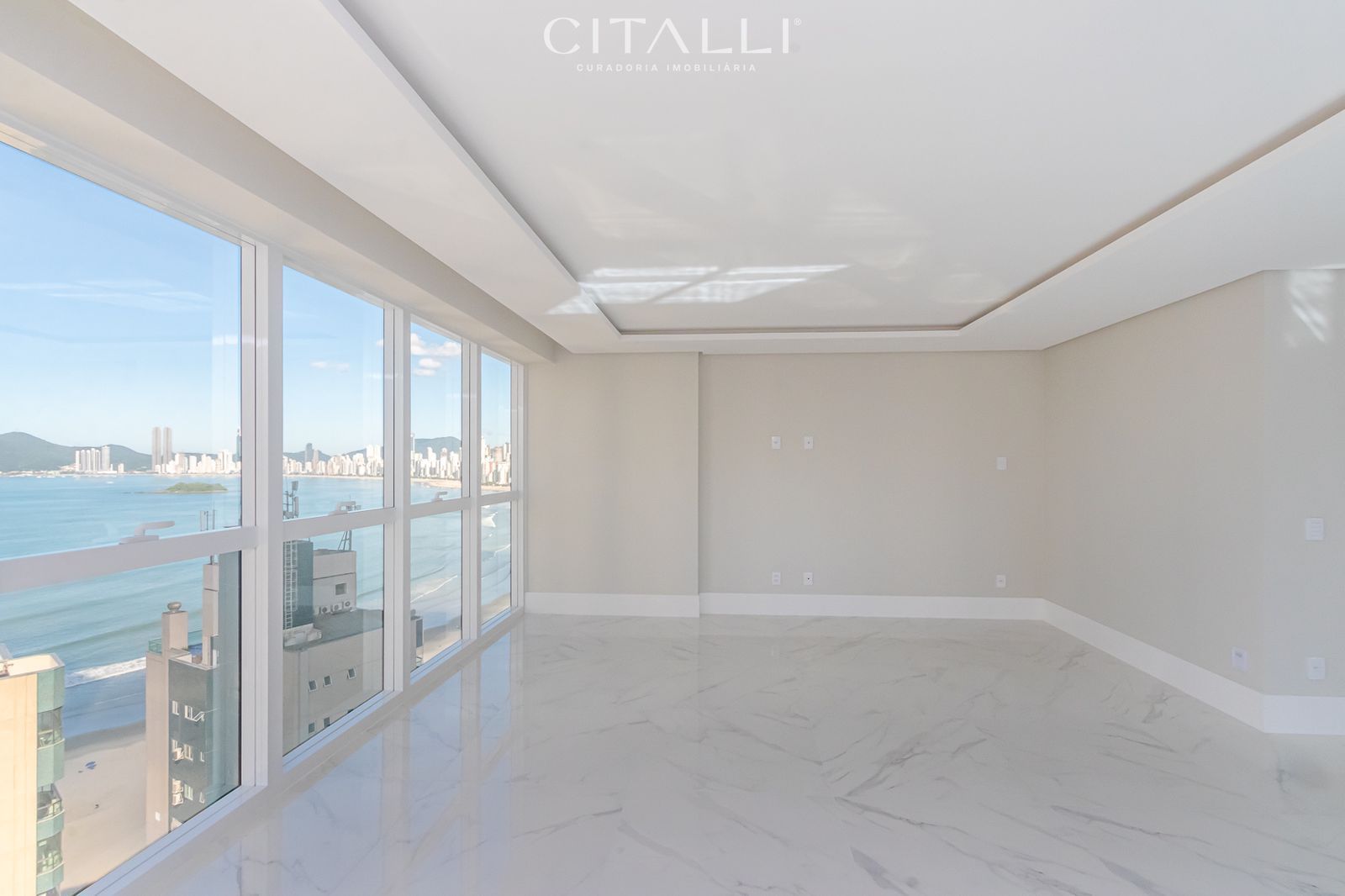 Apartamento no Edifício Skyline Tower em Balneário Camboriú com 151 m² - Foto 2