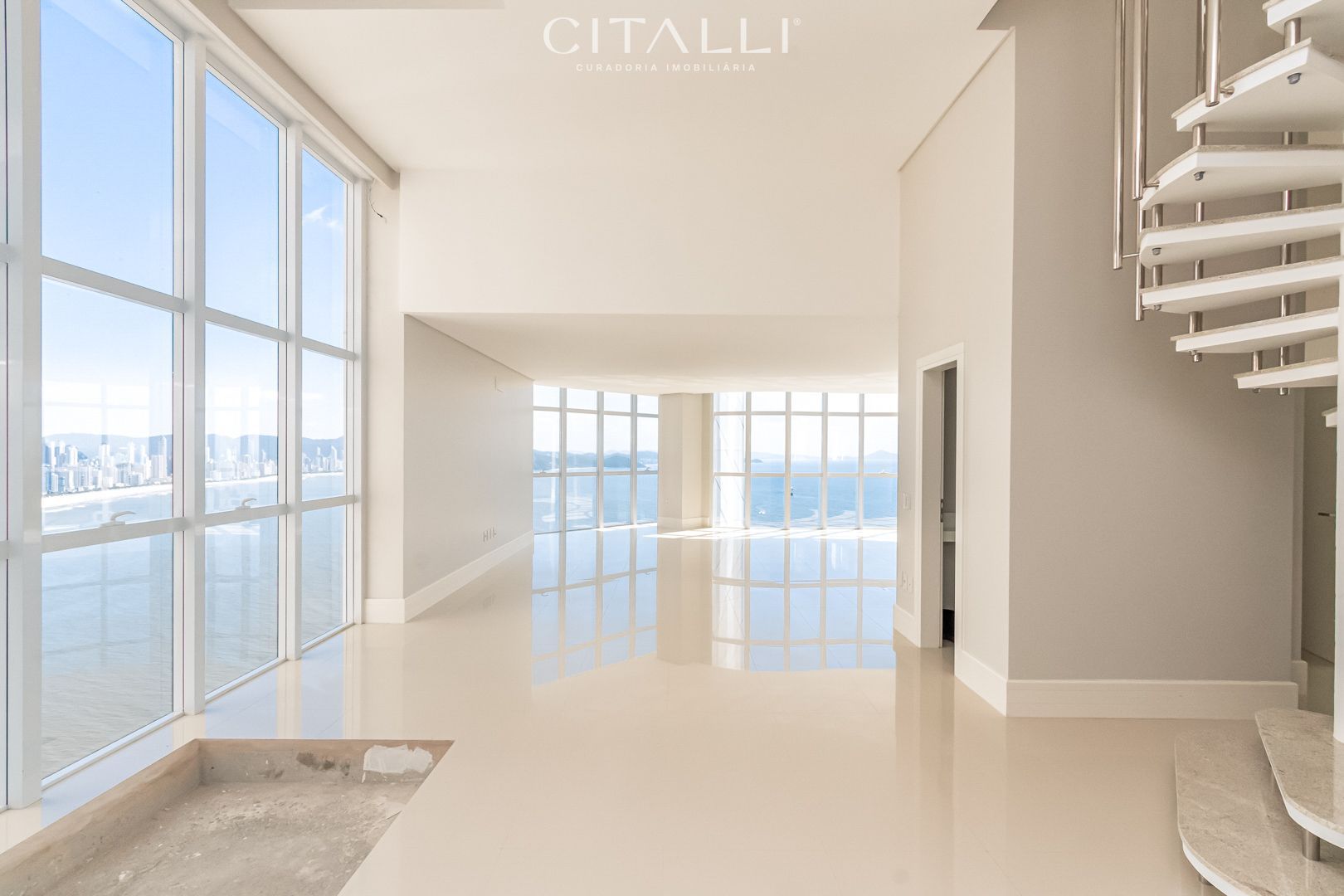 Cobertura Duplex no Edifício Ibiza Towers em Balneário Camboriú com 490 m² - Foto 5