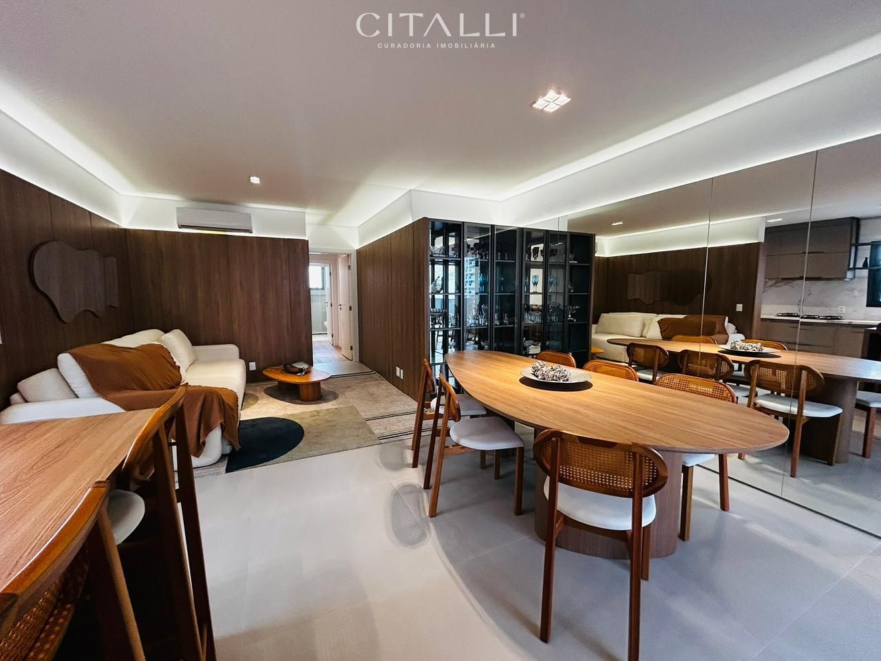 Apartamento 3 suítes com piscina privativa - Frente avenida - Praia Brava - Foto 1