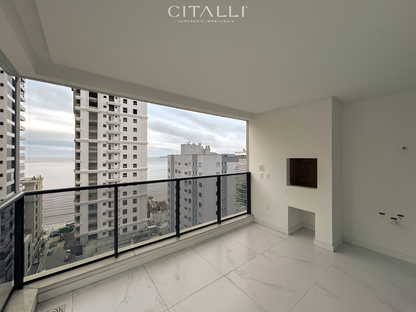 Apartamento no Acqua Blue Residence na Meia Praia em Itapema com 202 m² - Foto 4