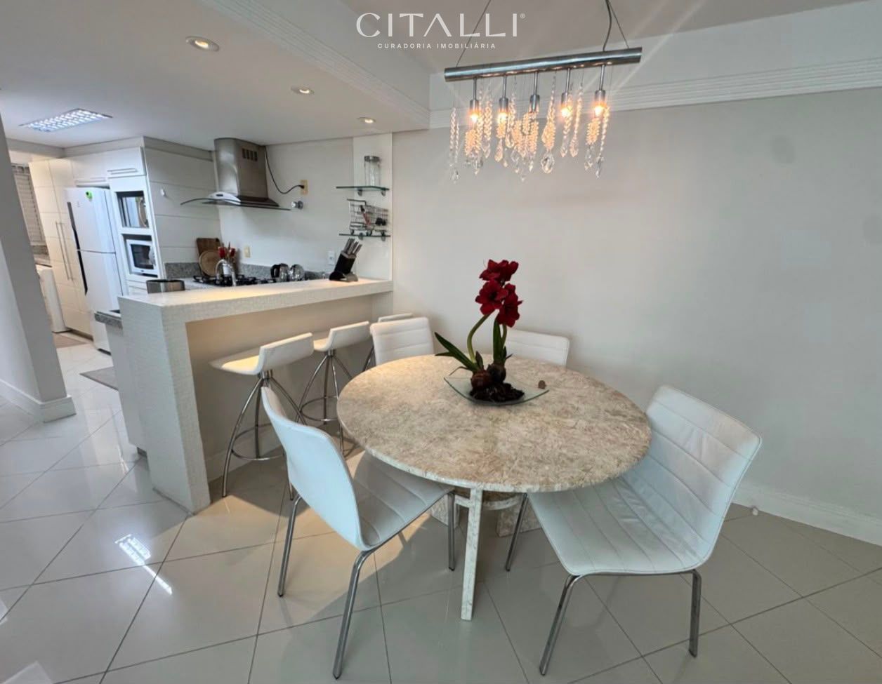 Apartamento Quadra Mar Mobiliado em Balneário Camboriú. - Foto 3