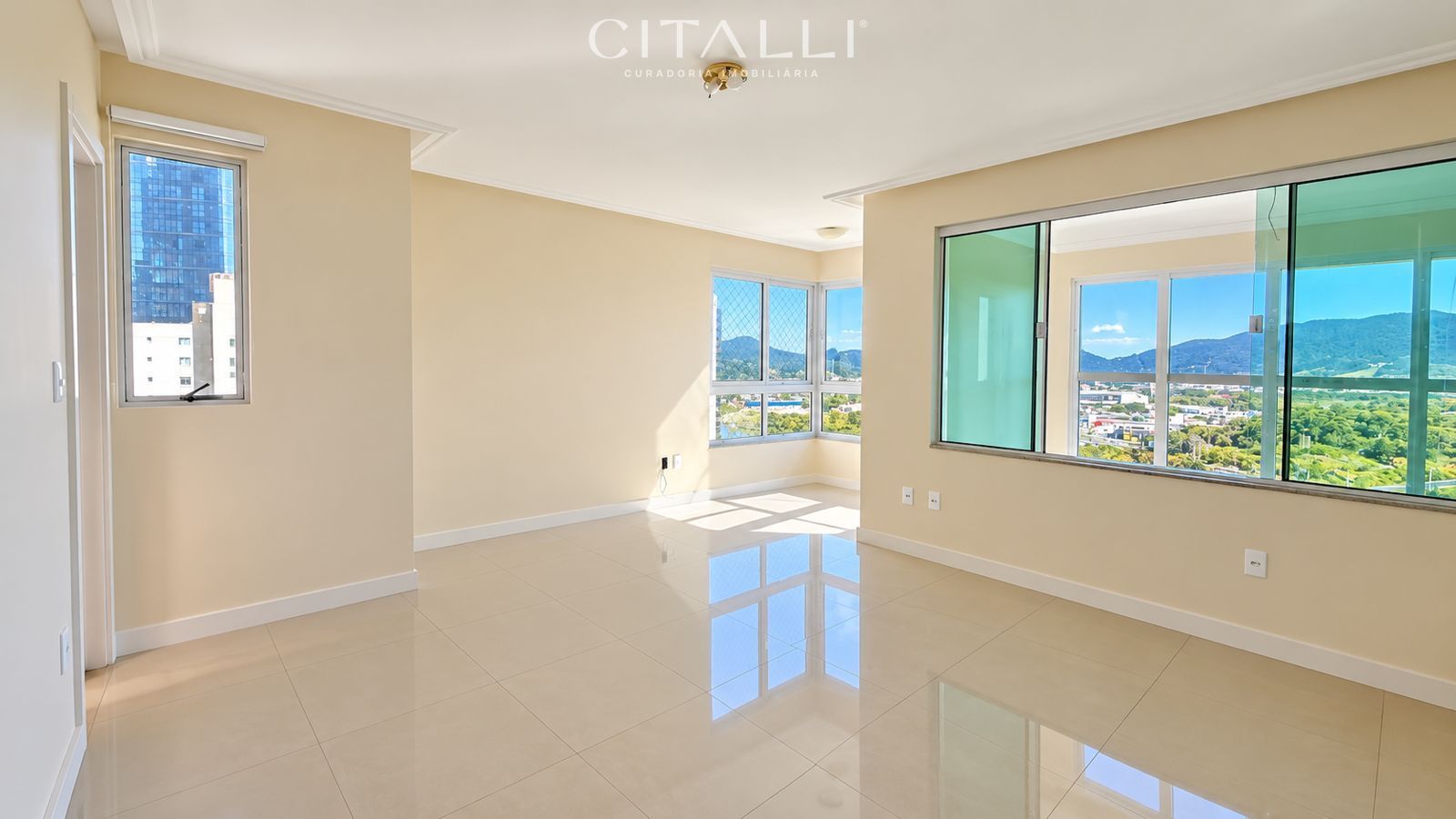 APARTAMENTO DUPLEX NO EDIFÍCIO VISTA BELLA – BALNEÁRIO CAMBORIÚ - Foto 4
