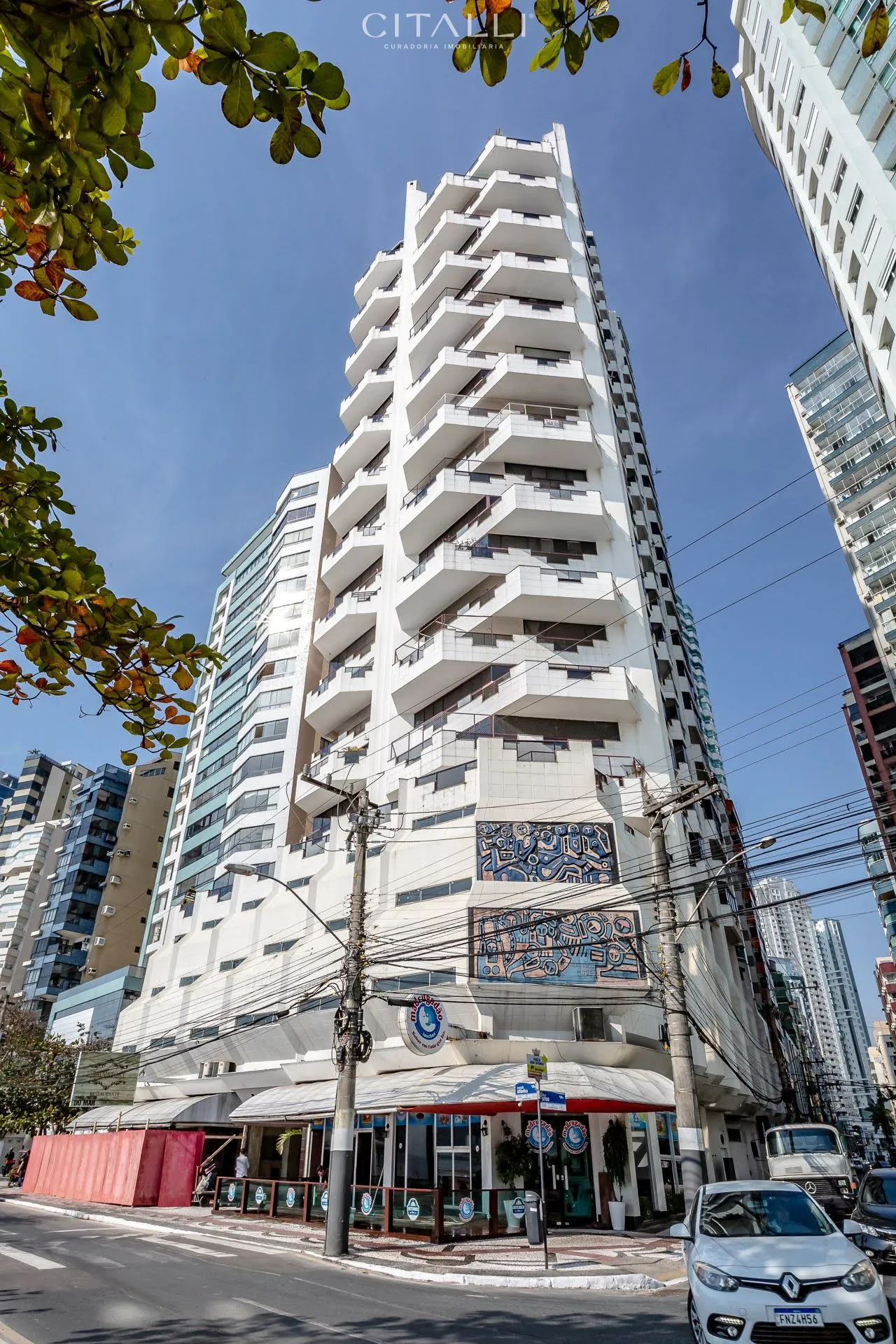 APARTAMENTO FRENTE MAR COM SACADA NO EDIFÍCIO NOTREDAME - Foto 1