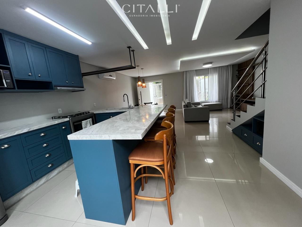 Sobrado no Centro de Balneário Camboriú com 215 m² - Foto 4