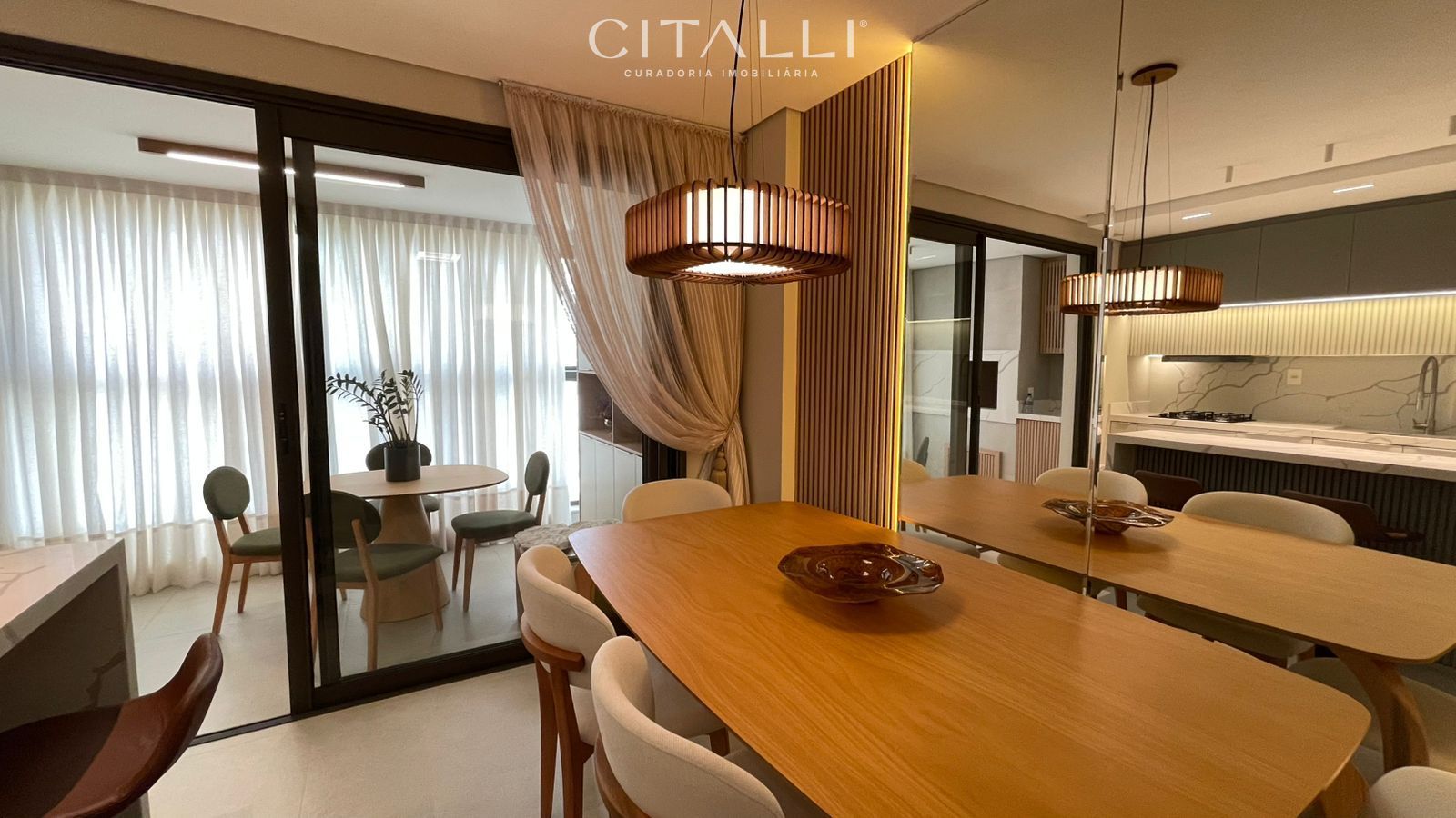 APARTAMENTO MOBILIADO NA PRAIA BRAVA COM 03 DORMITÓRIOS - Foto 2