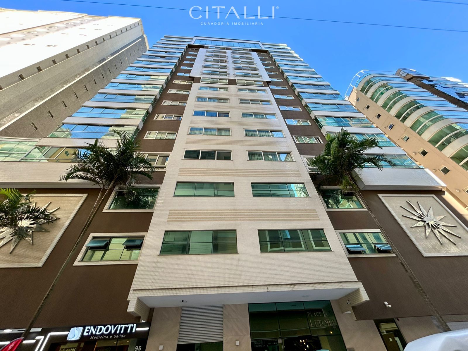 Apartamento no Edifício Place L’Etoile na Meia Pria com 202 m² - Foto 2