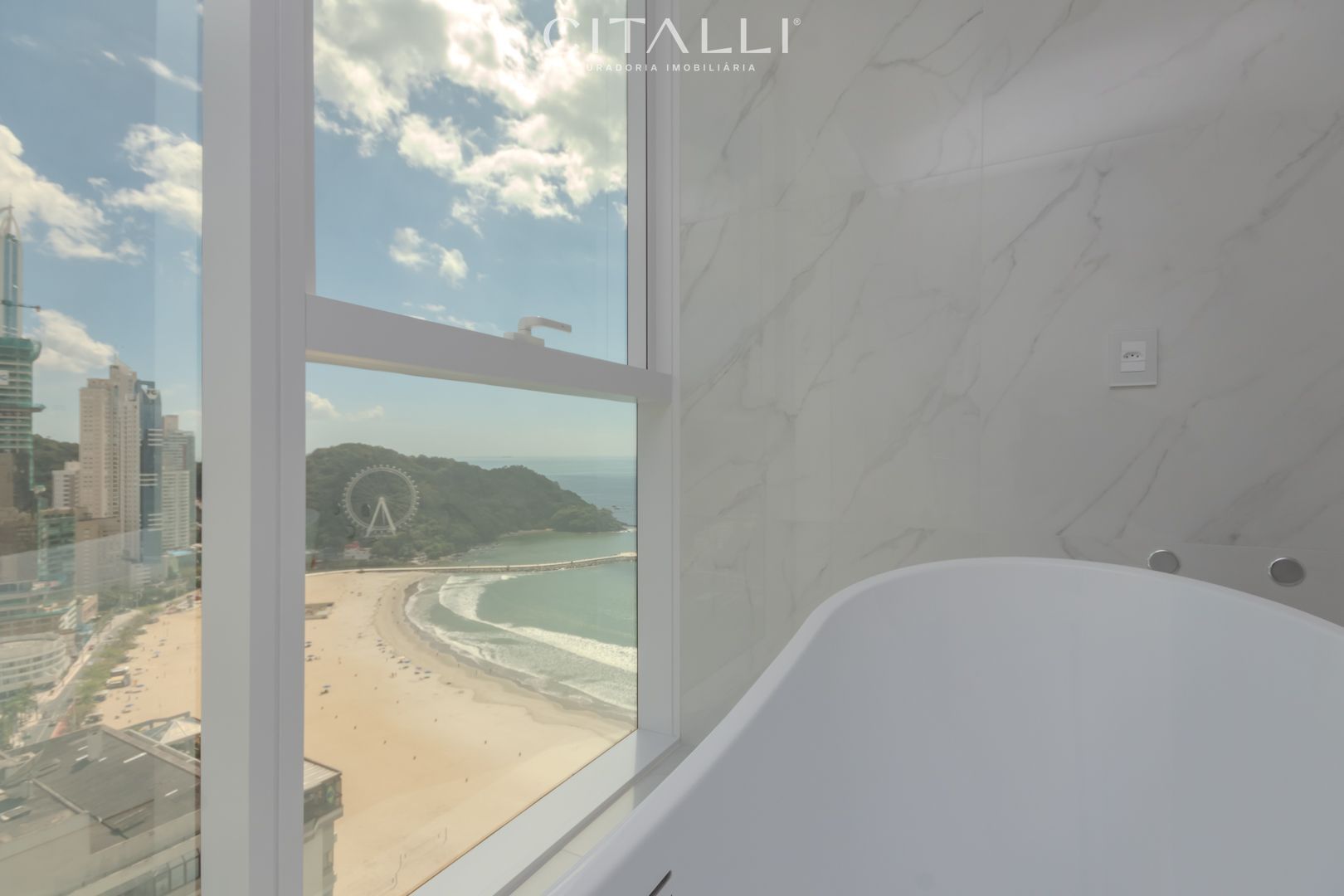 Apartamento no Edifício Boreal Tower na Av. Atlântica de Balneário Camboriú com 04 Suítes - Foto 4