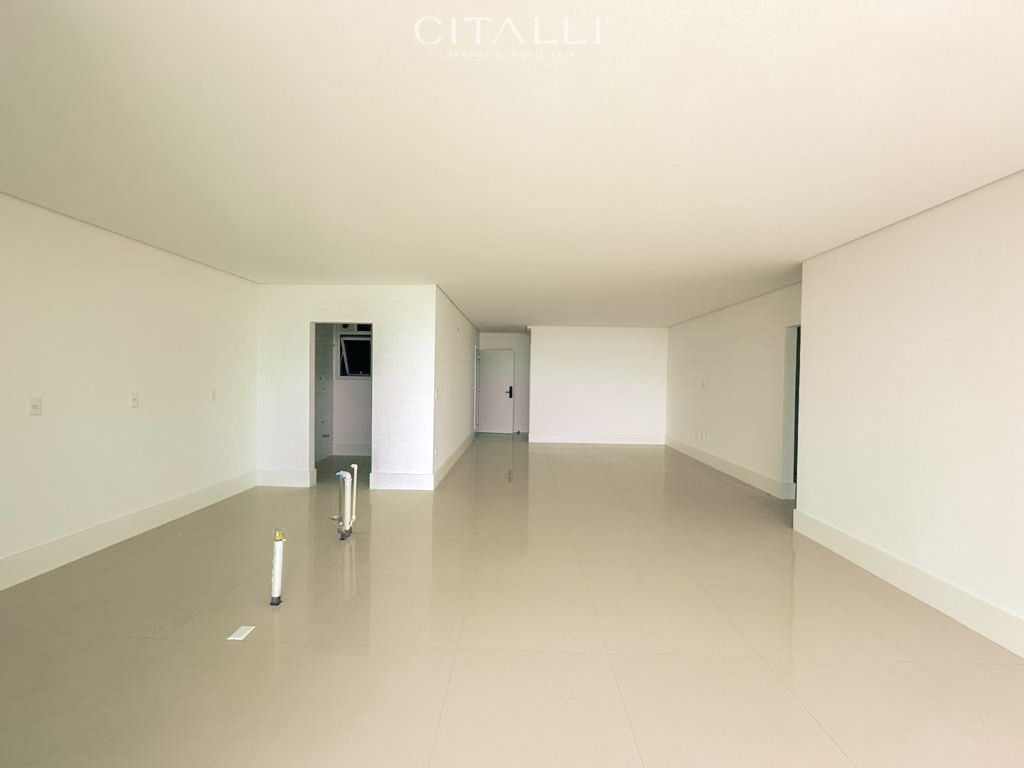 Apartamento no Edifício Brava Beach Reserva Figueira na Praia Brava em Itajaí com 204,41 m² - Foto 4