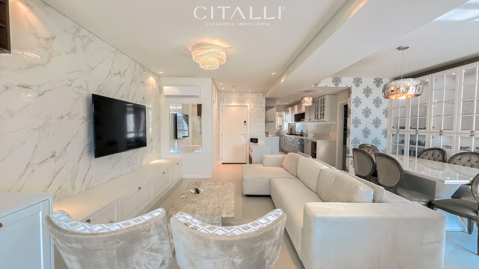 Apartamento no Edifício Império das Ondas em Balneário Camboriú com 133,52m² - Foto 2