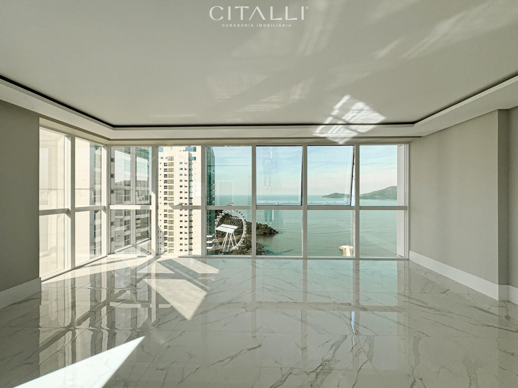 Apartamento à Venda no Skyline Tower em Balneário Camboriú, 04 suítes, 150m² - Foto 1