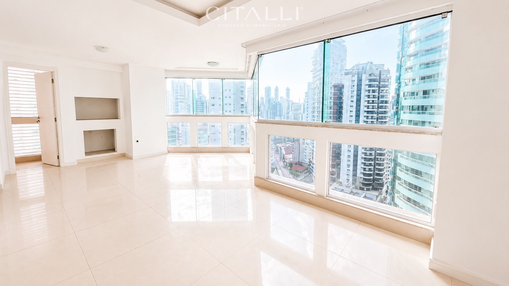 APARTAMENTO NO EDIFÍCIO CALLA D'VOLPI RESIDENCE – BALNEÁRIO CAMBORIÚ - Foto 2