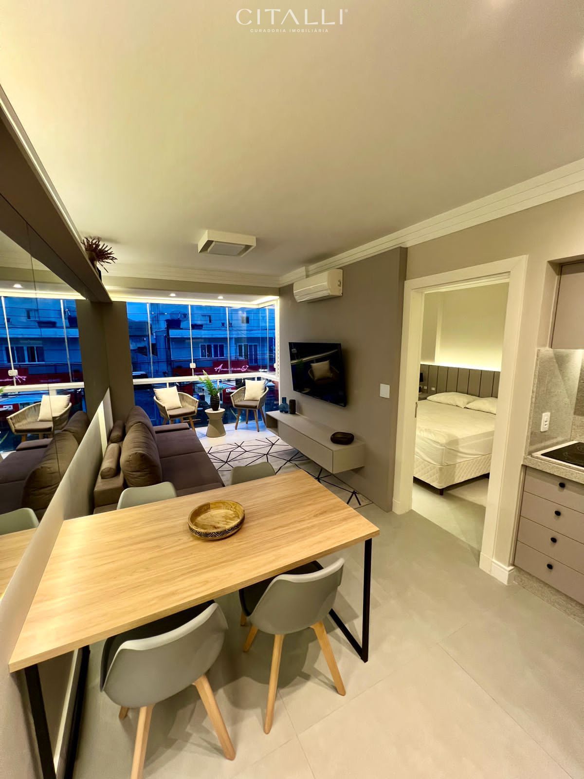 Apartamento reformado no Edifício Libertador em Balneário Camboriú com 48 m² - Foto 2