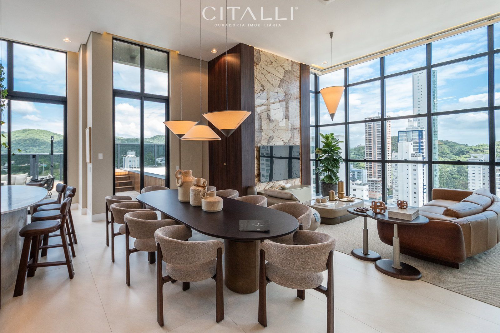 Cobertura Duplex no Edifício Riomaggiore Residenze em Balneário Camboriú com 296 m² - Foto 1