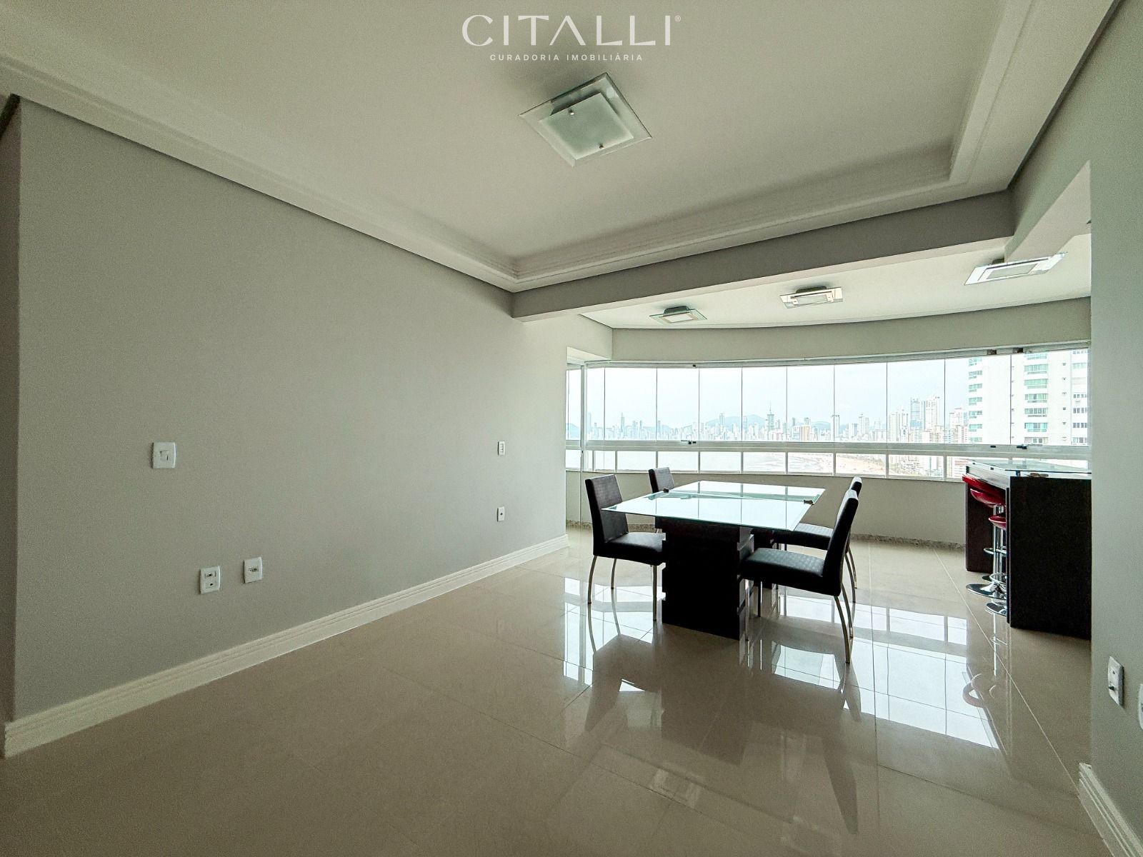 APARTAMENTO COM VISTA MAR NA QUADRA DO MAR EM BALNEÁRIO CAMBORIÚ - Foto 4