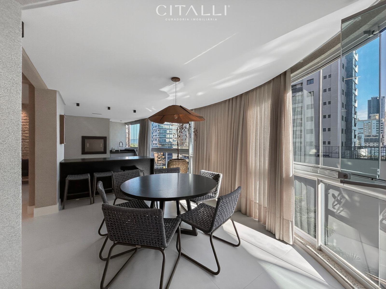 Apartamento no Splendour of the Sea na Meia Praia em Itapema com 350 m² - Foto 3
