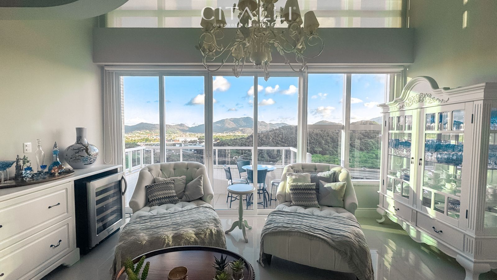 Apartamento no Edifício Vista Bella em Balneário Camboriú com 150 m² - Foto 1
