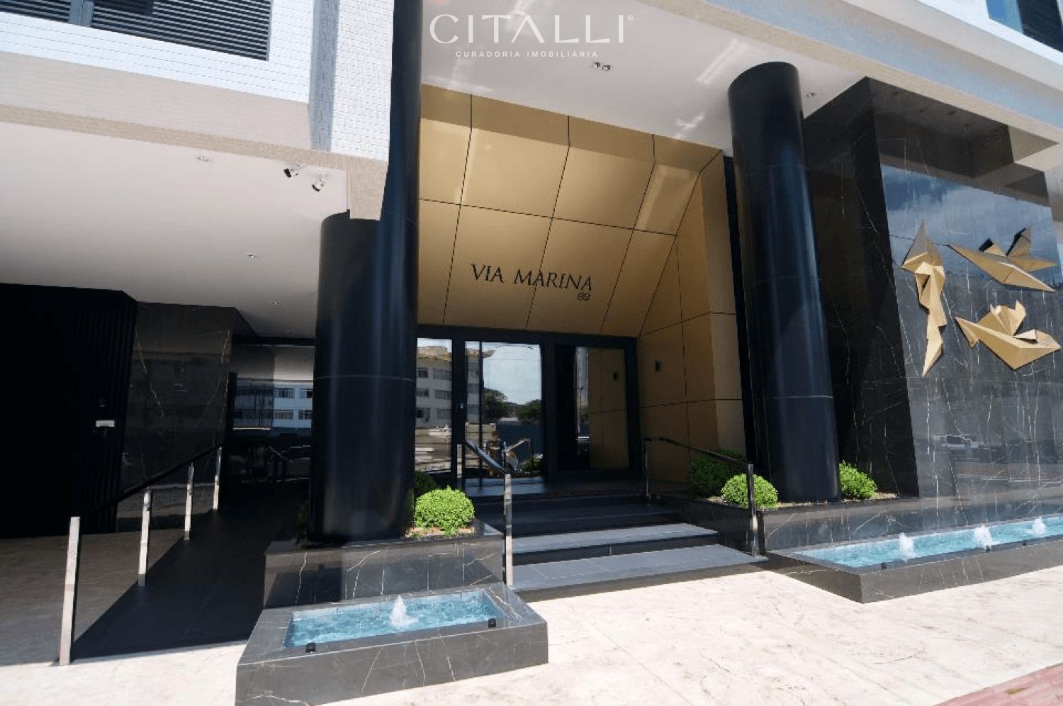 Apartamento no Edifício Via Marina Balneário Camboriú com 156,43 m² - Foto 1