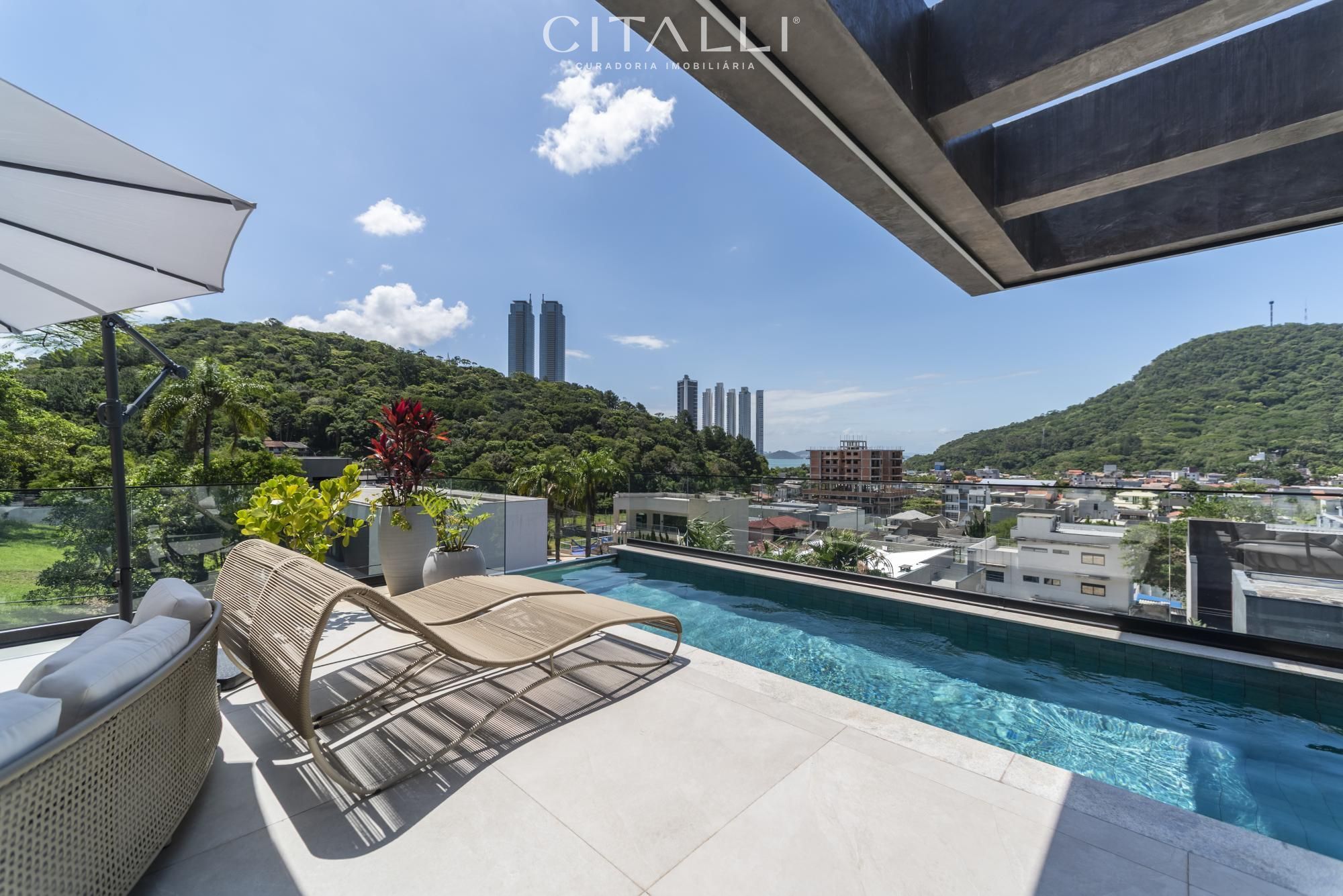 Casa no Condomínio Bella Vista em Balneário Camboriú com 823 m² - Foto 1