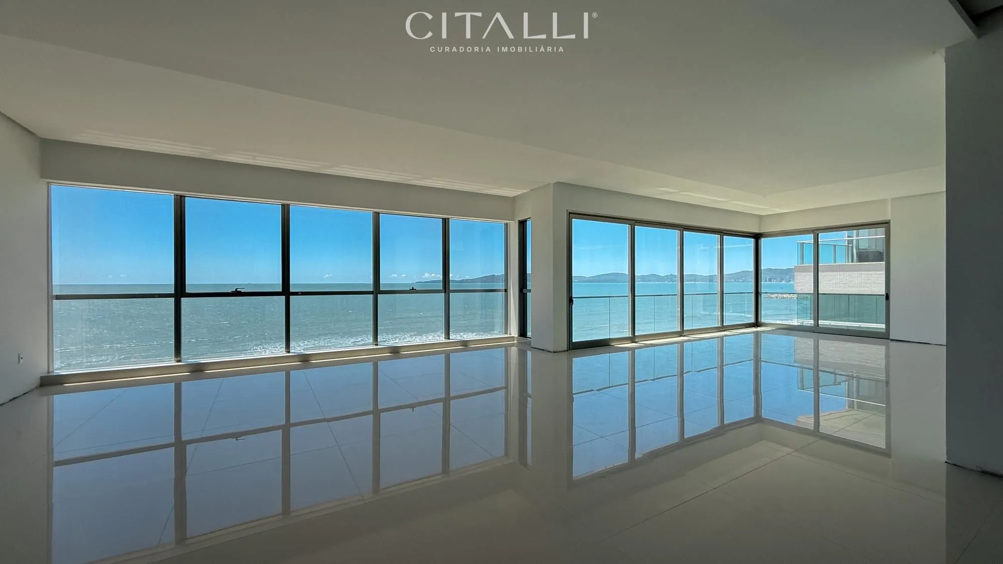 Apartamento frente mar no Victor Hugo Residence com 411m² - Foto 1