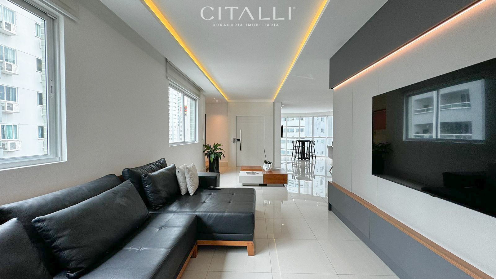 Apartamento no Edifício Elegance Tower em Balnéario Camboriú com 137 m² - Foto 1