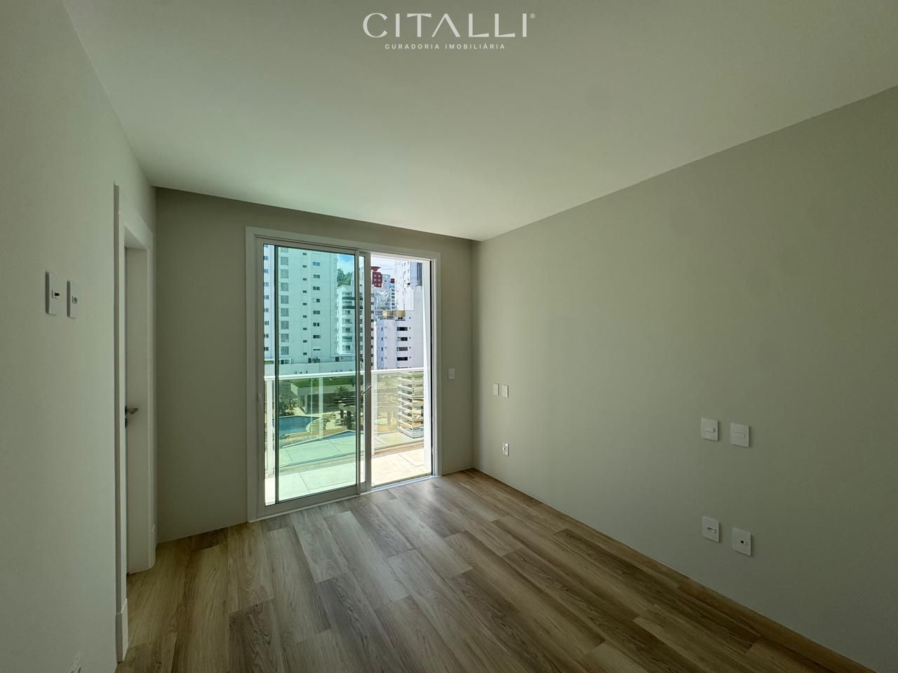 Apartamento Diferenciado Edifício Skyline Tower em Balneário Camboriú com 223,09 m² - Foto 2