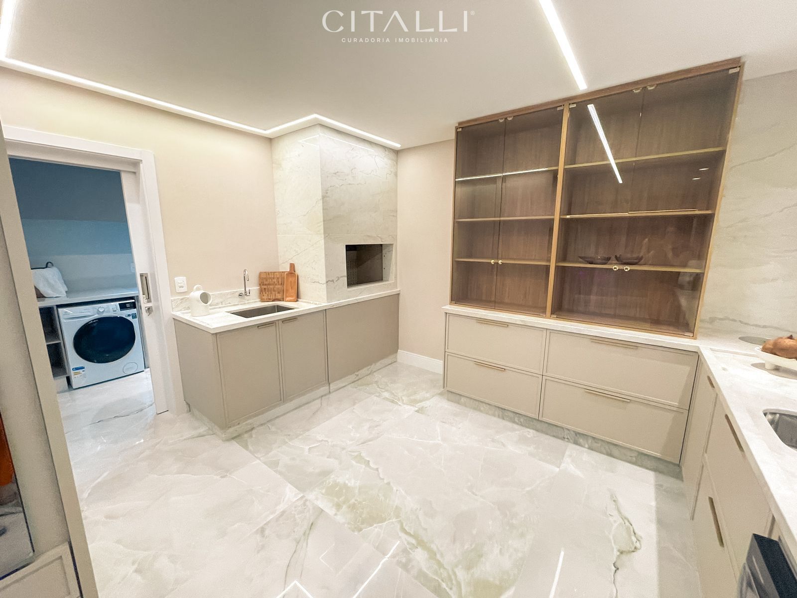 Cobertura plana no Edifício Cravo e Canela em Balneário Camboriú com 233,64 m² - Foto 3