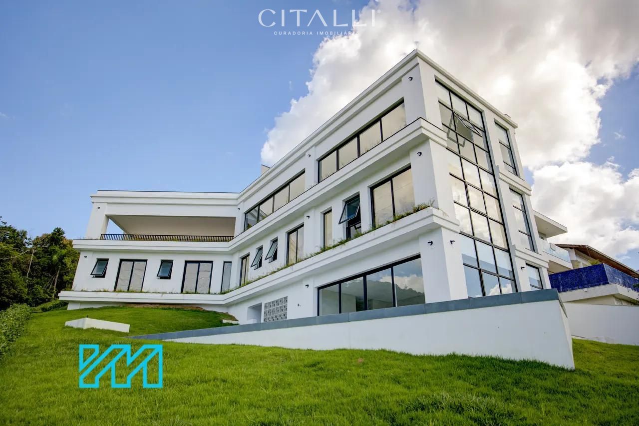 Casa no Condomínio Haras Rio do Ouro em Balneário Camboriú com 552 m² - Foto 1