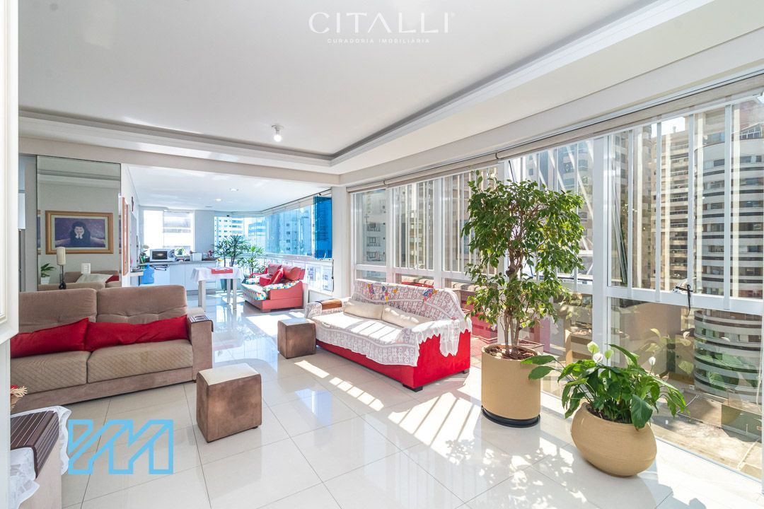 Apartamento mobiliado no Edifício Internacional em Itapema com 179m² - Foto 3