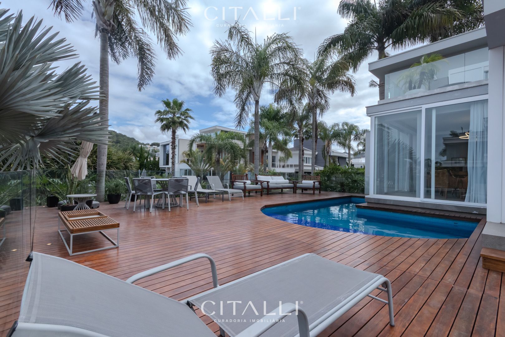 Residência no Condomínio Porto Riviera Exclusive. Praia Brava – Itajaí - Foto 2