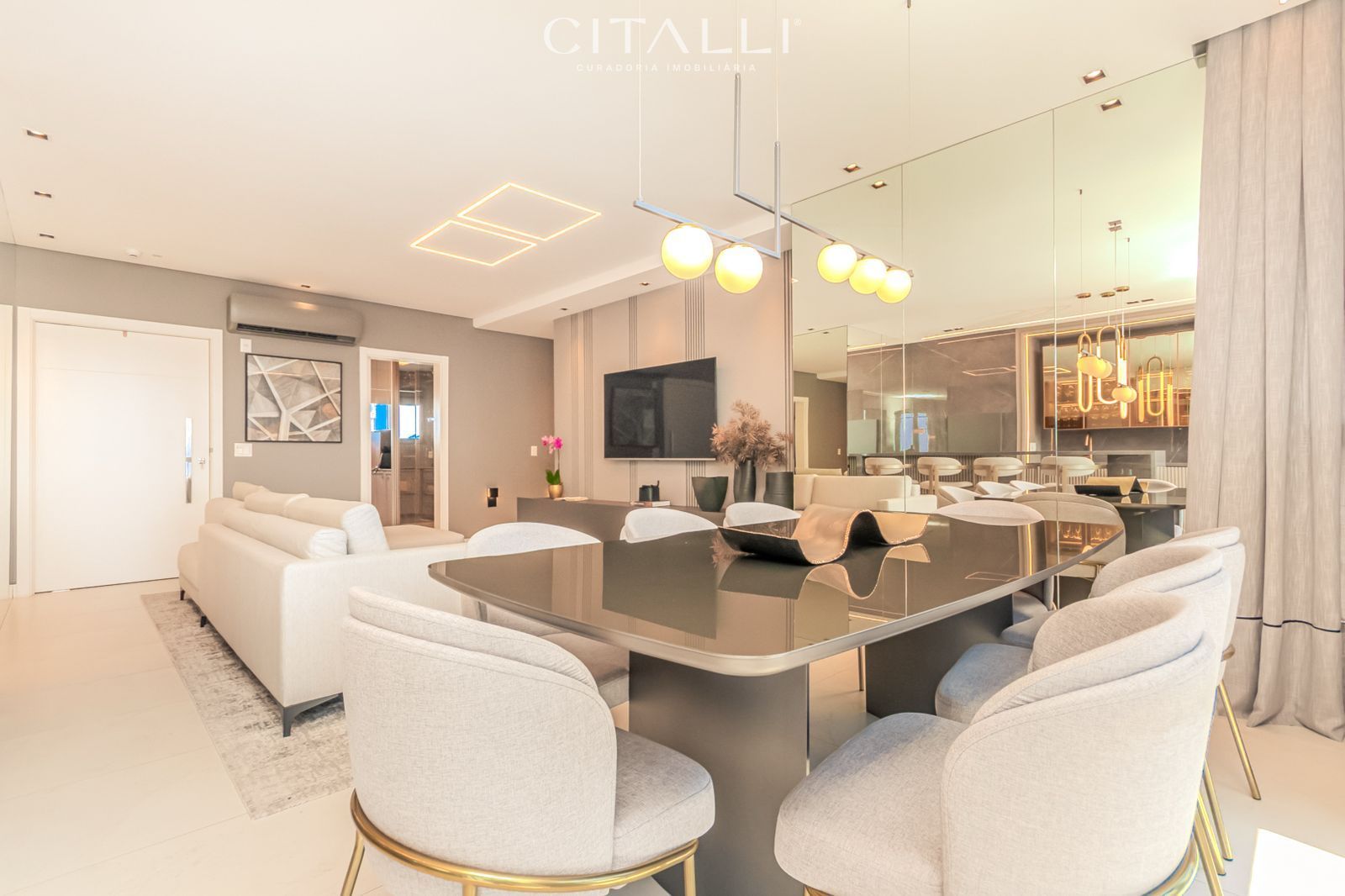 Apartamento no Edifício Royal Tower em Balneário Camboriú com 165 m² - Foto 4