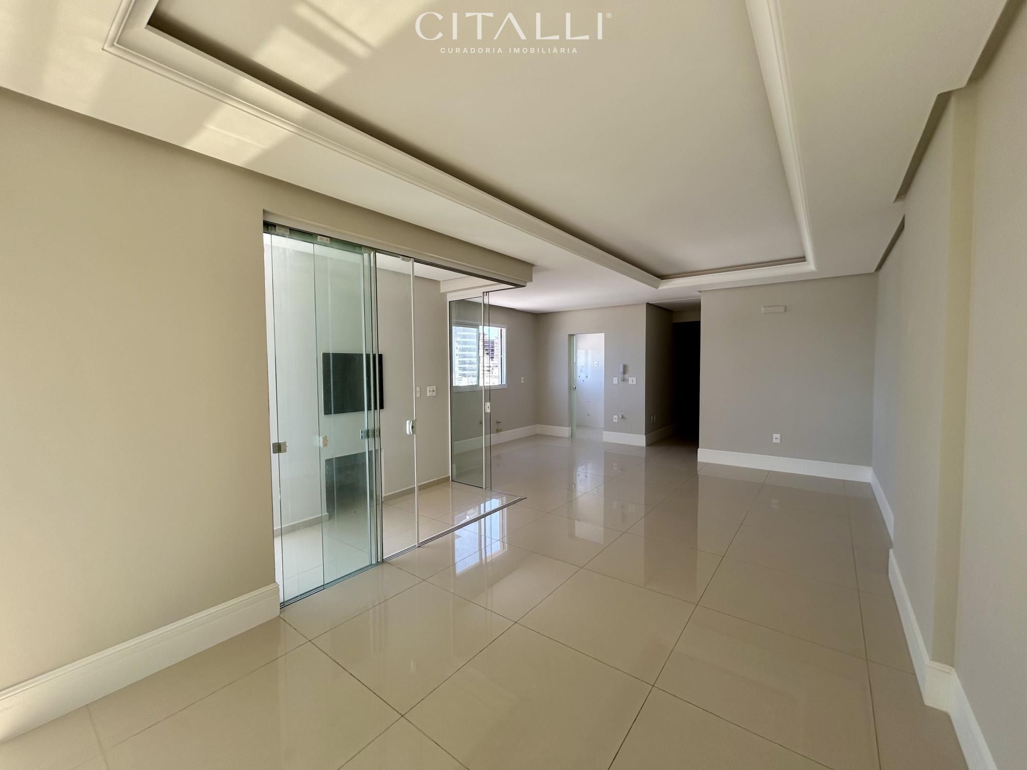 Apartamento no Edifício Lê Biarritz Residence na Meia Praia com 127,28 m². - Foto 4