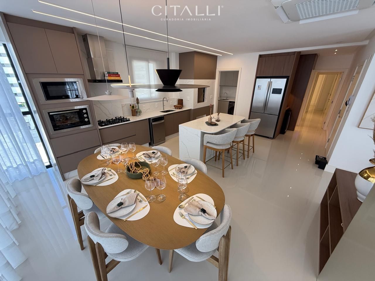 Apartamento no Edifício Boulevard Brasil no Centro de Balneário Camboriú com 03 Suítes - Foto 3