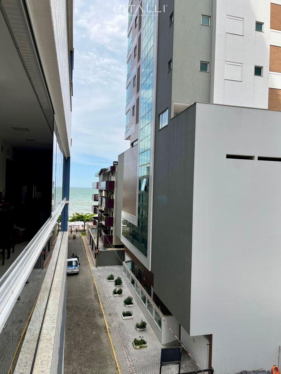 Apartamento no Edifício Punta Arenas na Meia Praia em Itapema com 250 m² - Foto 5