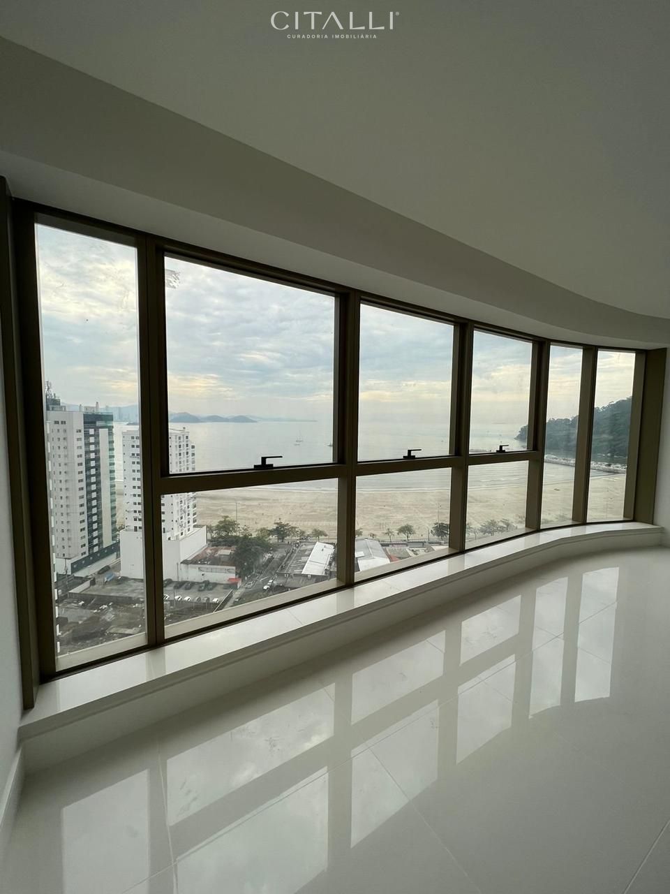 Apartamento no Edifício Yachthouse em Balneário Camboriú com 261 m² - Foto 3