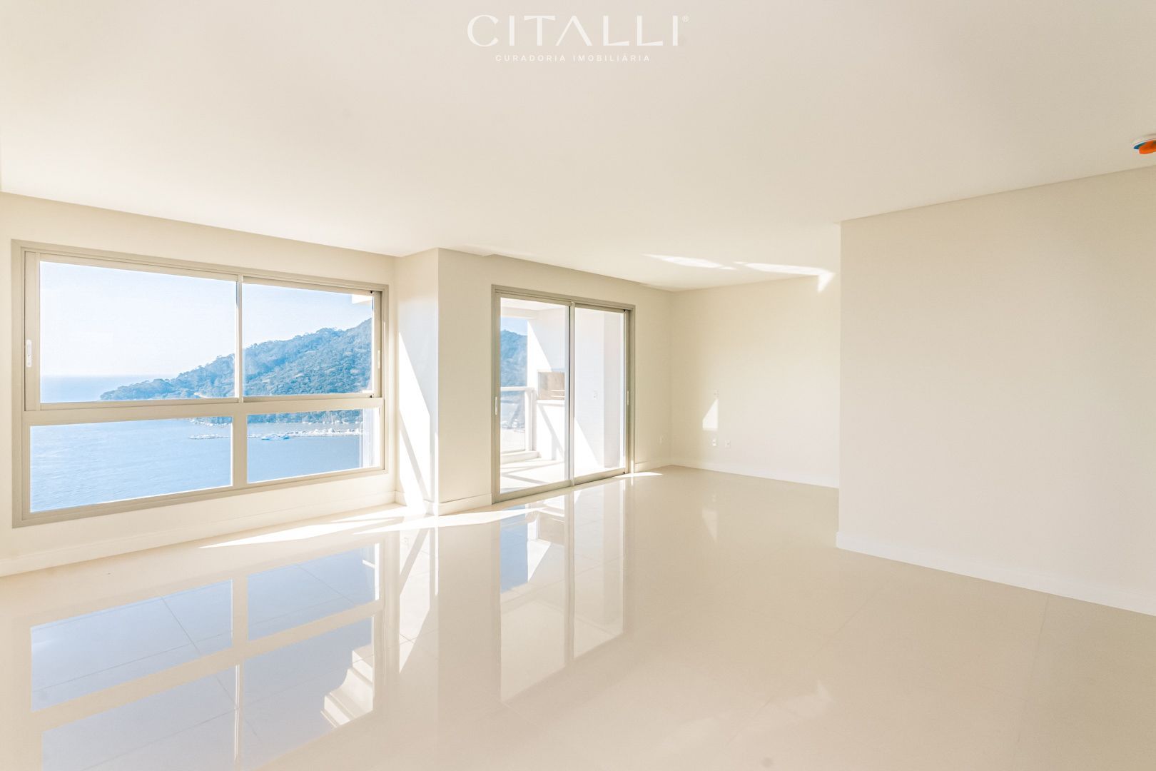 Apartamento no Edifício Moradas Ilhas Marianas em Balneário Camboriú com 160 m² - Foto 2