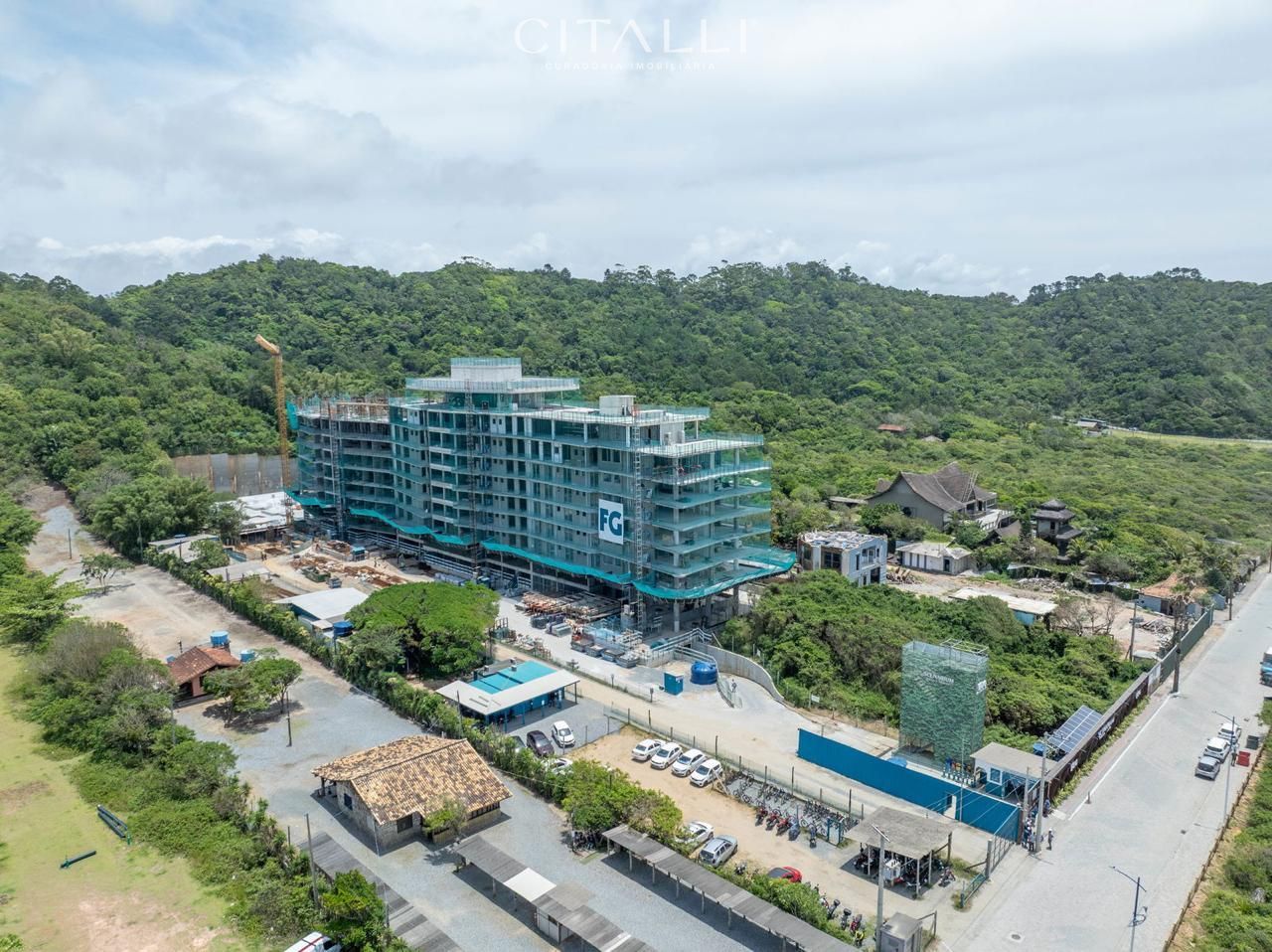 FRENTE MAR DE LUXO NA PRAIA BRAVA DA CONSTRUTORA FG - Foto 1