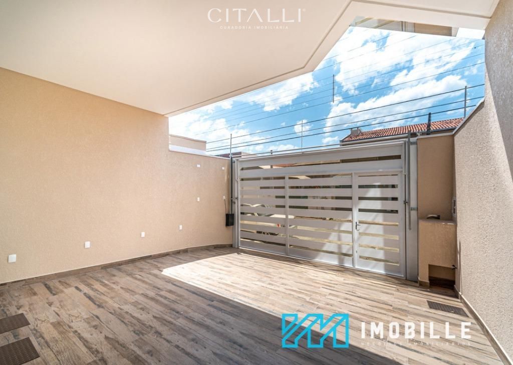 Casa tipo Sobrado com 03 suítes  em Balneário Camboriú com 190m² - Foto 1