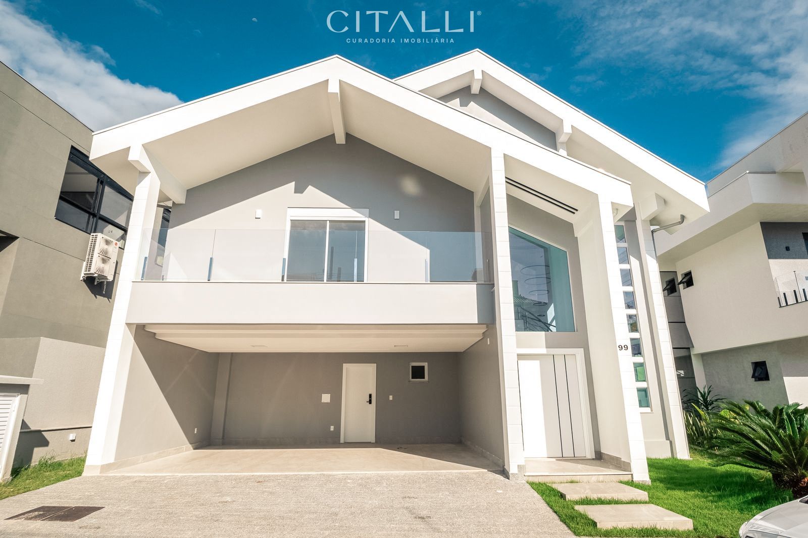 Casa no Condomínio Haras Rio do Ouro em Balneário Camboriú com 400 m² - Foto 1