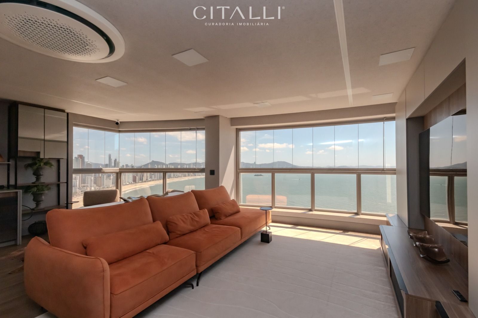APARTAMENTO NO EDIFÍCIO BATURITÉ – BALNEÁRIO CAMBORIÚ - Foto 2