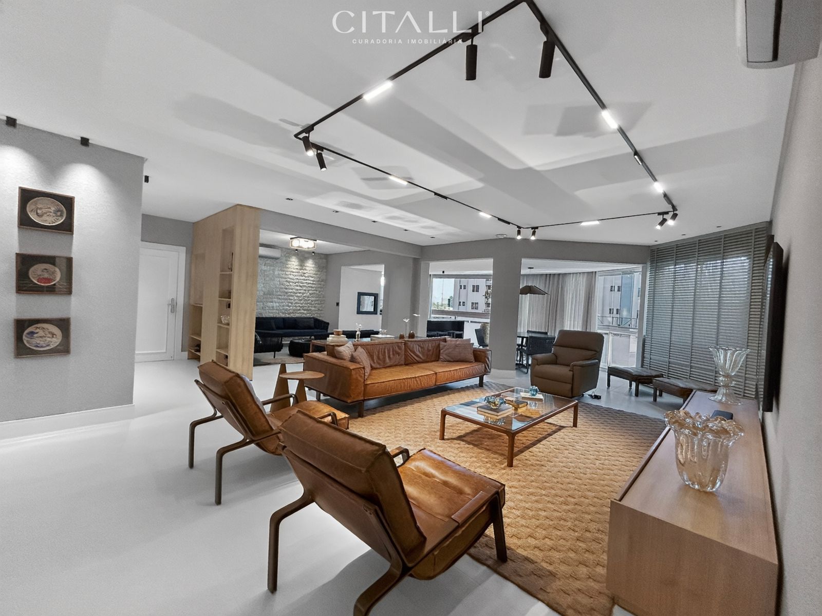 Apartamento no Splendour of the Sea na Meia Praia em Itapema com 350 m²